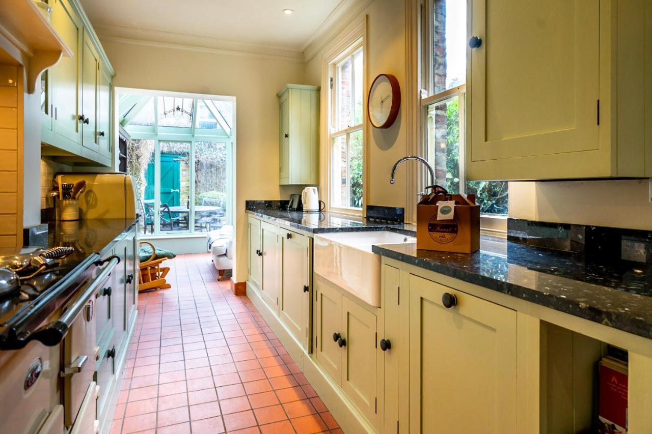 7 St John's Crescent Villa York Eksteriør billede