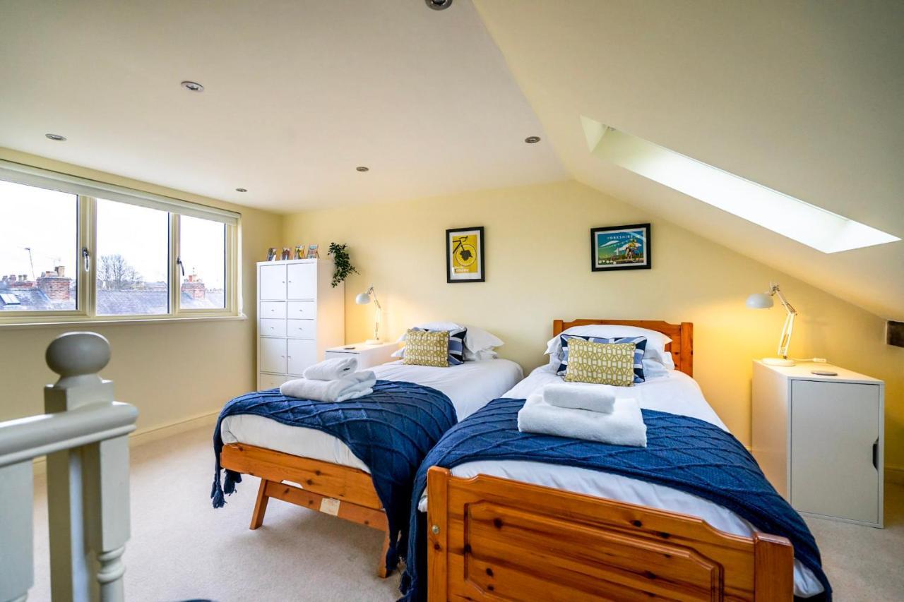 7 St John's Crescent Villa York Eksteriør billede